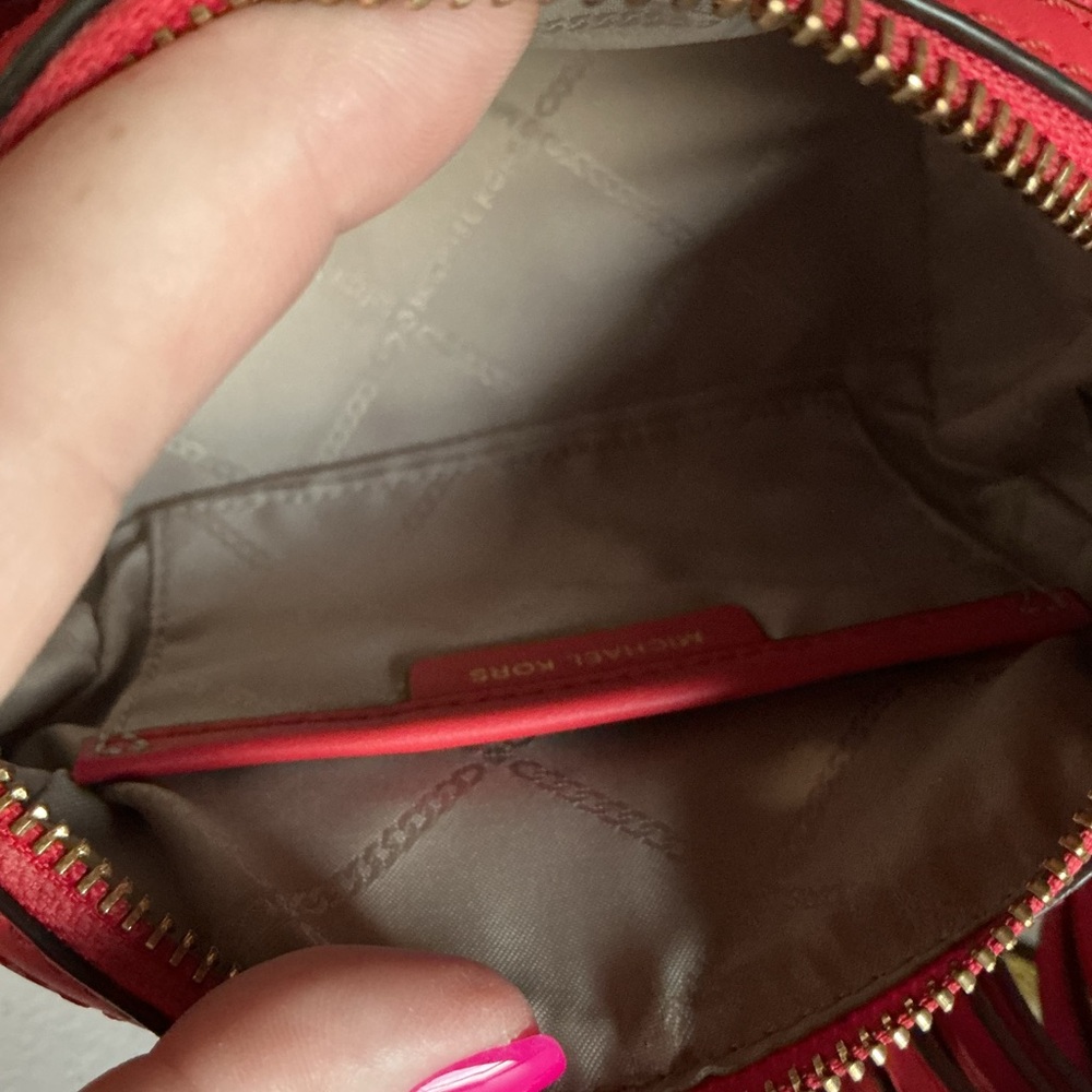 Michael Kors (NWOT)Bedford Extra-Small Duffle Crossbody - Picture 5 of 8